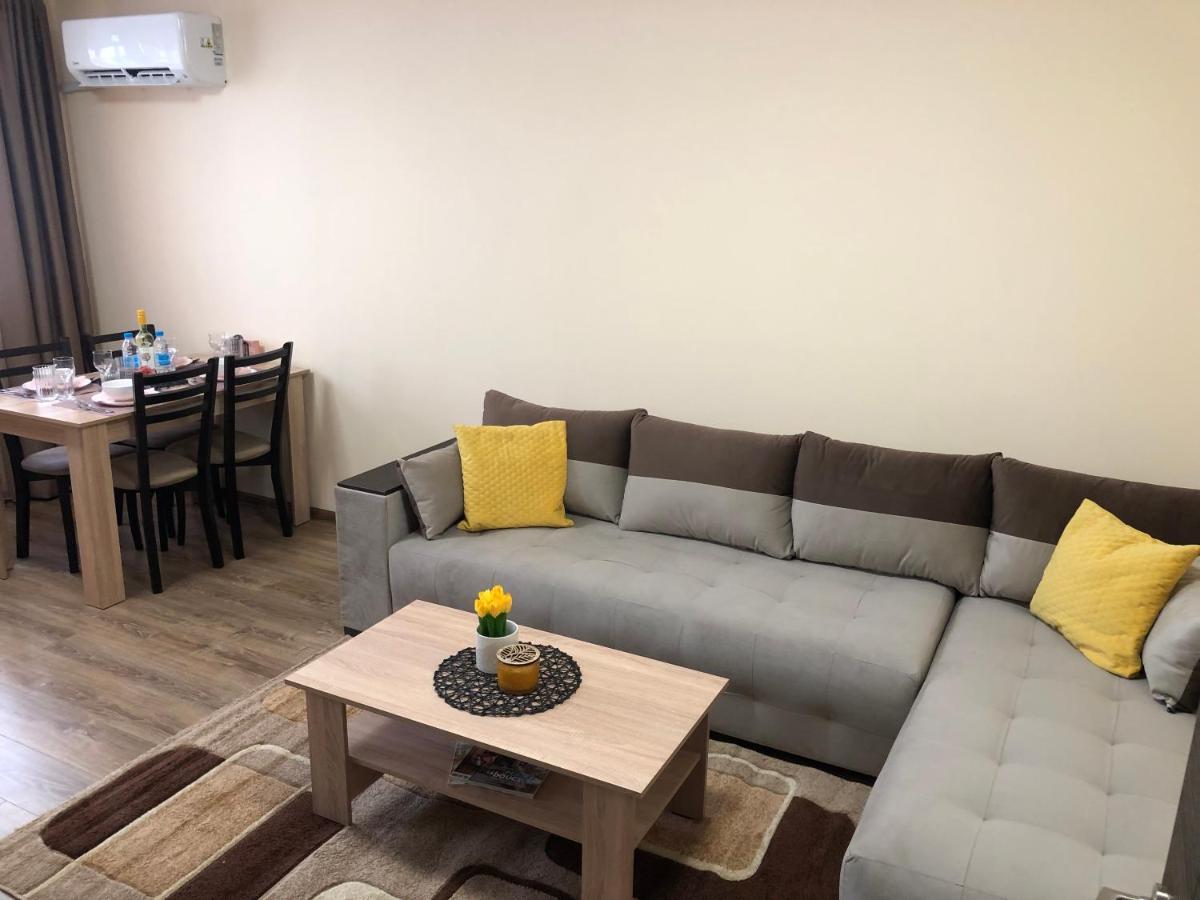 Luxury Apartment 2 Free Underground Parking Pazardzhik Exterior photo